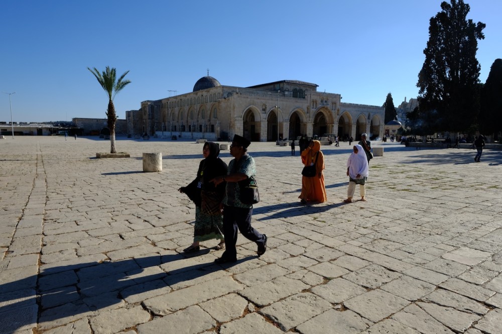AQSA 10
