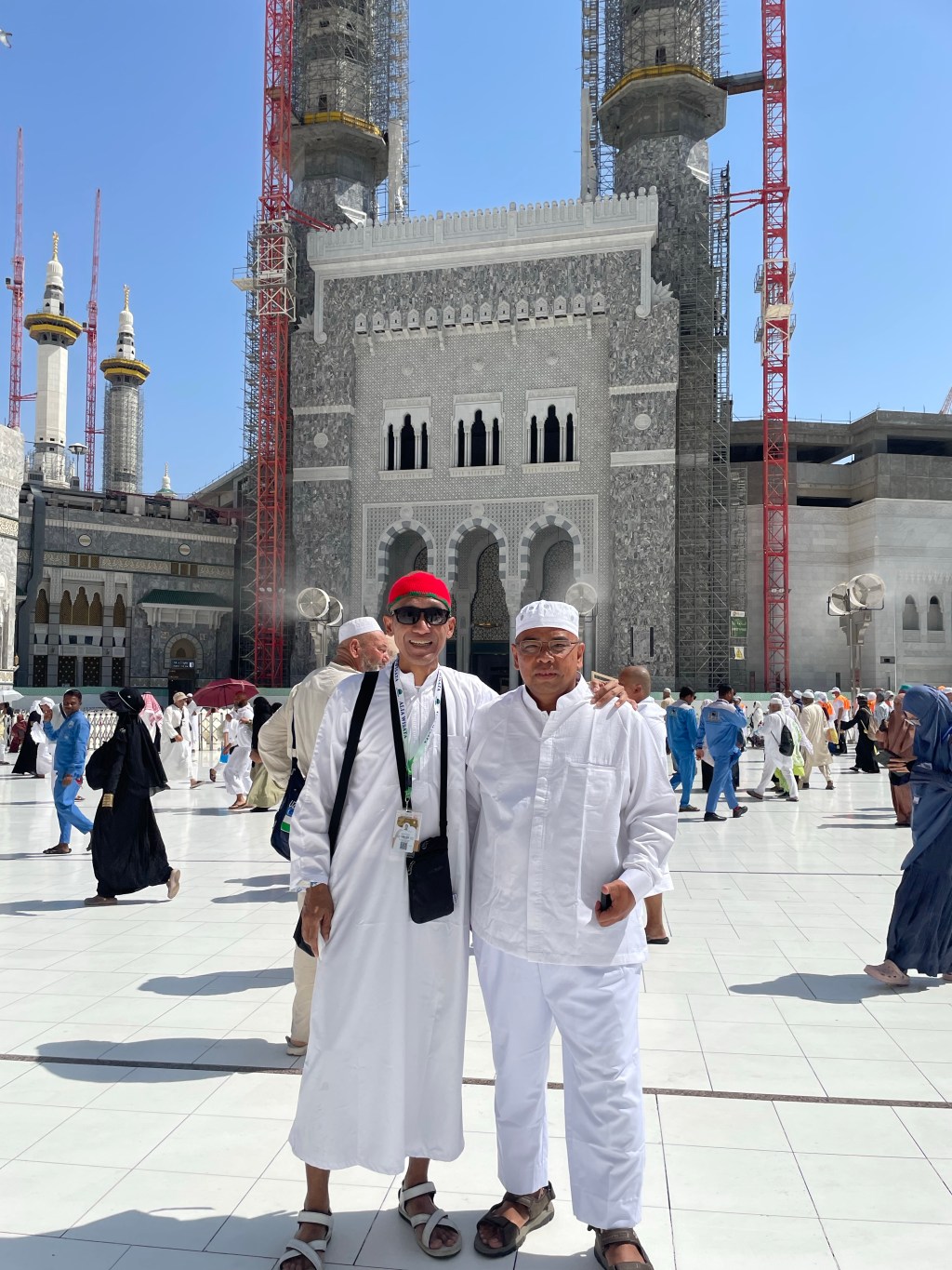 Silaturahmi Saat Haji
