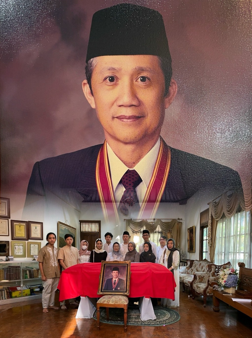 Mengenang Bapak: Seorang Panutan dan Kisah&nbsp;Cintaku