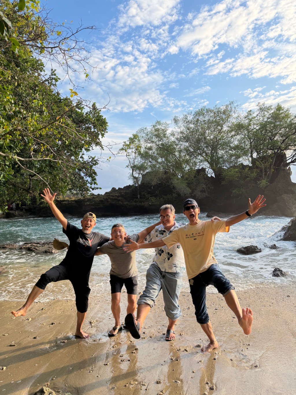 Mengunjungi Ambon Manise